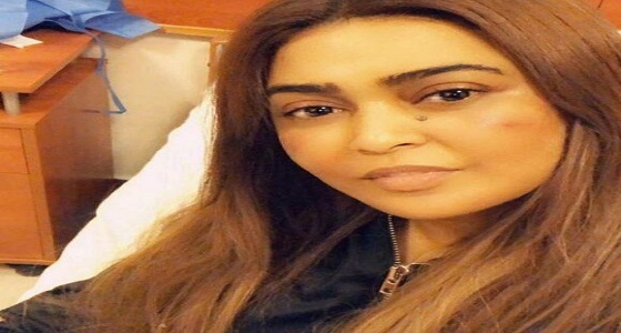بالفيديو.. فنانة شهيرة تتعرض لنصب على يد طبيبة تجميل.. وهذا ماحدث لوجهها!