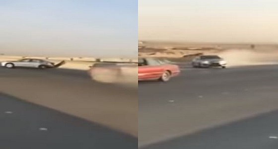 بالفيديو.. مفحط يصدم سيارة بأحد الطرق السريعة ويلوذ بالفرار