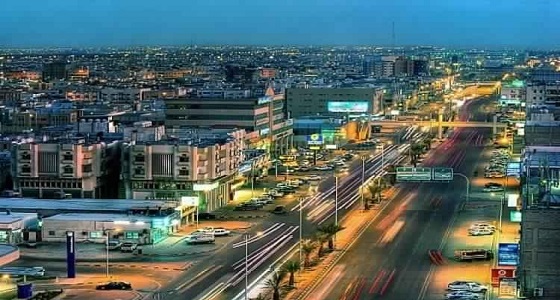 ارتباك حركة المرور بعد حريق مفاجئ لمركبة بالأحساء