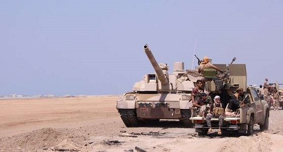 الجيش اليمني ينفذ عملية تمشيط لمناطق شرق الحديدة ويعثر على أسلحة مخبأة
