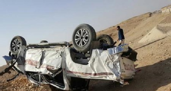 وفاة طالب وإصابة والدته في حادث انقلاب مركبة بعفيف