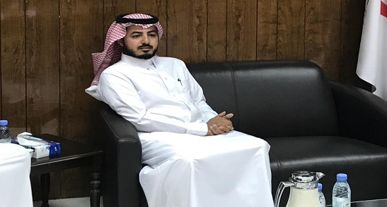 مدير عام هلال الرياض يزور المسعف المصاب