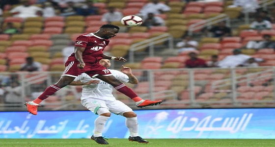 بالفيديو.. اﻷهلي يضرب الفيصلي بثنائية ويعتلي الصدارة مؤقتا