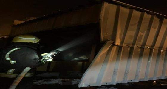 ماس كهربائي يتسبب في حريق بمبنى جمعية خيرية ببارق.. والدفاع المدني يخمده