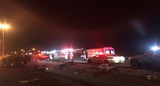 مصرع شخصين وإصابة آخرين في حادث مروري بحائل