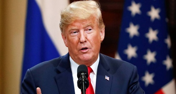 بالفيديو .. ” ترامب  ” مغازلاً مذيعة : أنت جميلة جداً وسأغادر لأبدو أفضل