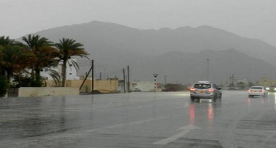 تحذير من أمطار رعدية وزخات برد على مكة والمدينة