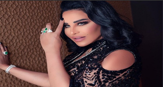 بالصور.. أحلام تتألق بالأسود