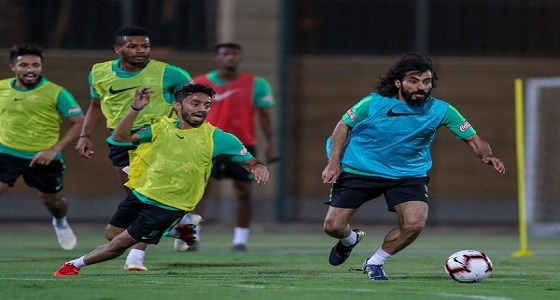 استبعاد مهند عسيري من معسكر الأخضر