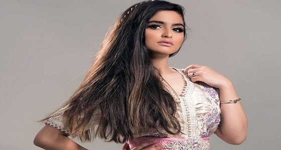 حلا الترك لا تهتم لوفاة جدتها