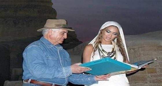 بالفيديو.. السبب وراء طرد ” بيونسيه ” من الأهرامات