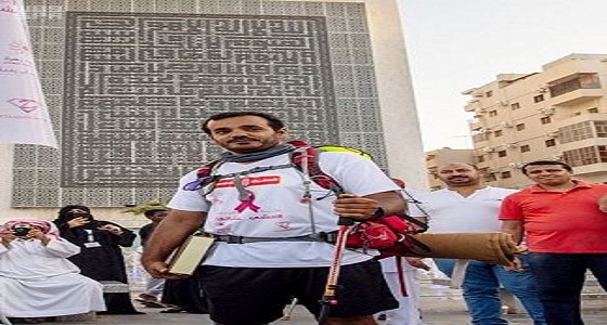 على خط الهجرة النبوية.. رحالة سعودي يصل إلى المدينة سيرًا