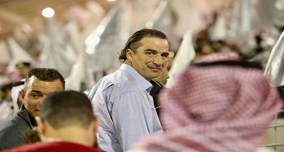 بالصور.. بيتزي يتابع ديربي حائل في دوري الدرجة الأولى