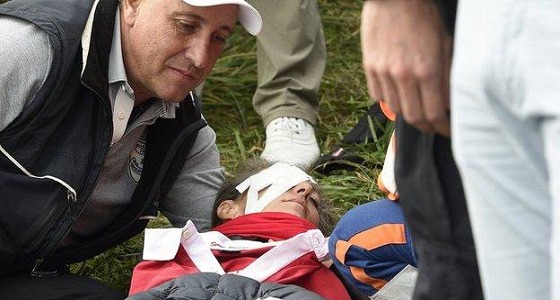 بالصور.. امرأة من جمهور الغولف تفقد عينها في بطولة رايدر كب