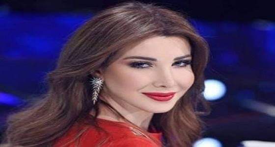 بالفيديو.. نانسي عجرم تتعرض لموقف غير متوقع من أحد معجبيها في حفلها بلندن