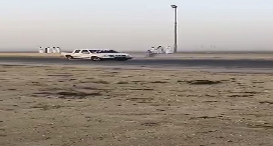 بالصور.. مرور المنطقة الشرقية يضبط قائد مركبة يمارس التفحيط