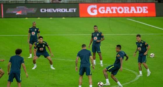 المنتخب البرازيلي ينهي تحضيراته لمواجهة الأرجنتين غداً