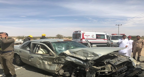 إصابة 5 أشحاص إثر تصادم مركبتين على طريق سديرة بالطائف