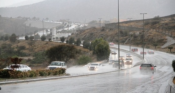 تنبيه بهطول أمطار على عدد من محافظات عسير