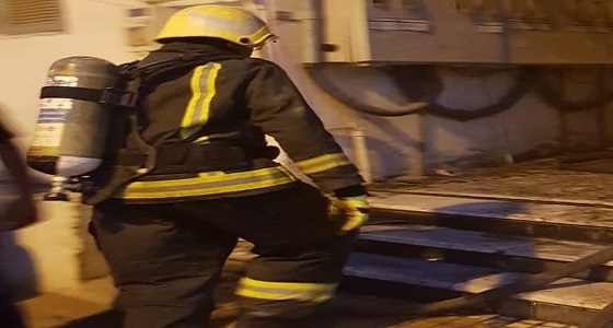 وفاة مقيم في حريق بمبنى تجاري بخميس مشيط