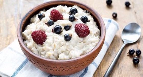 تغلب على ألم المعدة المزمن بـ ” عصيدة الشوفان “