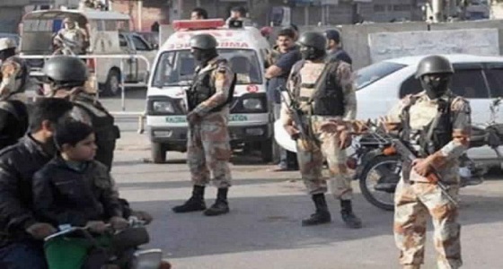 مقتل ضابط وجنديين بهجوم مسلح على موكب عسكري في باكستان