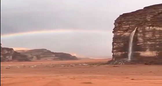 بالفيديو.. مشهد رائع لأحد الشلالات في تبوك