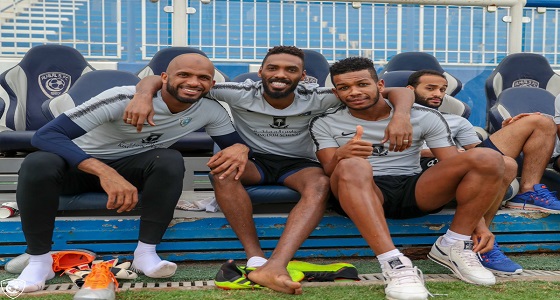 بالصور.. خربين يشارك في تدريبات الهلال بعد تعافيه