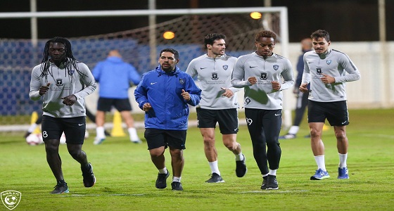 بالصور.. لاعبو الهلال يستأنفوا تدريباتهم عقب مباراة الفيصلي