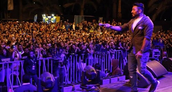 بعد تعافيه.. تامر حسني يستأنف نشاطه الفني بحفل الجامعة الأمريكية