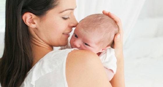 للأم لأول مرة.. 4 أخطاء شائعة حول إرضاعك لطفلك اكتشفيها