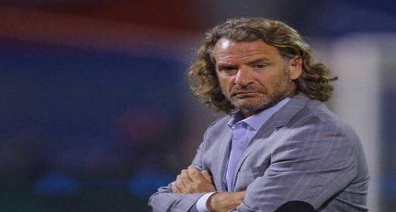 النصر يبدأ البحث عن وجه جديد لخلافة كارينيو