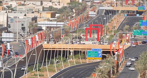 تجمعات لمياه الأمطار في المدينة.. والمرور يحذر رواد بعض الطرق