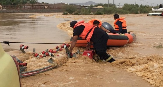 106 بلاغًا لحالات احتجازات لأشخاص ومركبات بسبب أمطار المدينة المنورة