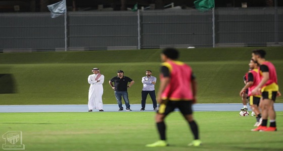 بالصور..سلافين بيليتش يعود لقيادة تدريبات فريق الاتحاد