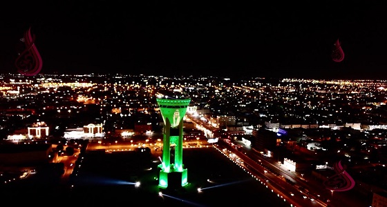 بالفيديو والصور.. ” برج تبوك ” يتزين لاستقبال خادم الحرمين الشريفين وولي عهده