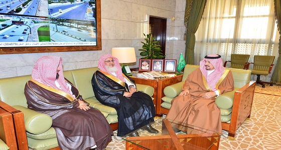 أمير الرياض يستقبل الشيخ الفهيد والشيخ النشوان