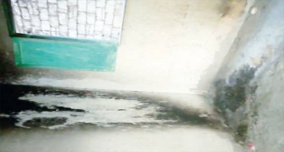 امرأة تهشم رأس زوجها بـ ” الشاكوش ” .. وهذا السبب