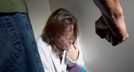 محقق بـ ” جرائم جنسية ” يغتصب مراهِقة أثناء وجوده في الخدمة