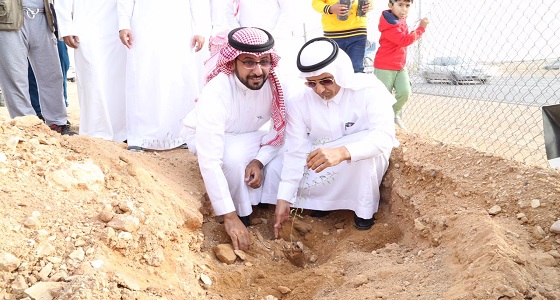 البيئة تبدأ المرحلة الثانية من تشجير طرق الرياض بزراعة 8 آلاف شجرة بالتعاون مع وزارة النقل