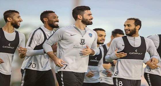 بالصور.. ” الهلال ” يؤدي مرانة الرئيس استعدادًا لـ ” الاتفاق “