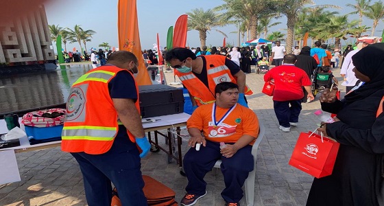 الهلال الأحمر يشارك بفعاليات ماراثون ” هيا نمشي معا 7 ” بجدة لذوي الاحتياجات الخاصة