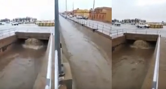 بالفيديو.. أمانة حفر الباطن تتأكد من جاهزية قنوات تصريف الأمطار