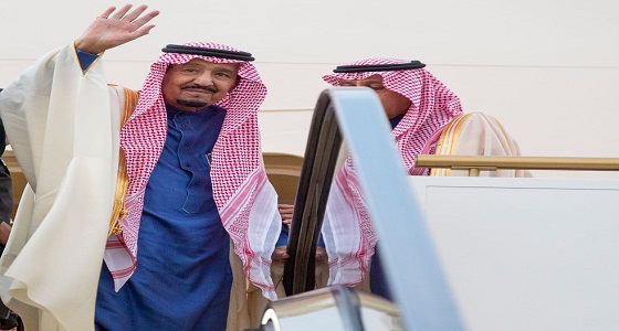 بالصور.. خادم الحرمين الشريفين يغادر محافظة طريف بمنطقة الحدود الشمالية