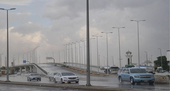 تنبيه لهطول أمطار على جدة والمراكز التابعة لها