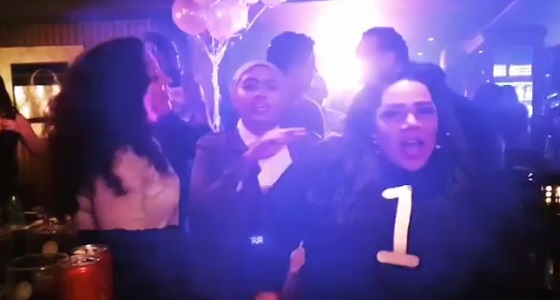 بالفيديو .. نمبر وان تجمع شيماء سيف وآيتن عامر بحفل ميلادها