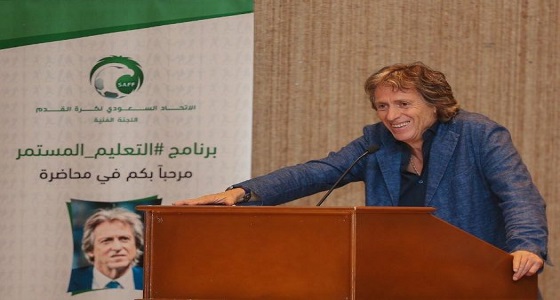 نجم النصر السابق يقلل من دور مدرب الهلال في انتصارات الفريق