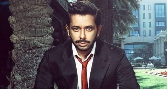 بالفيديو.. بعد تعرضه لحادث سير.. صالح الراشد: الحمد لله إنها في الحديد ومو فيني