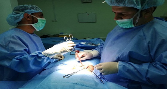 إنقاذ شاب مصاب بطلق ناري بعد عملية جراحية دقيقة بمستشفى الطوال