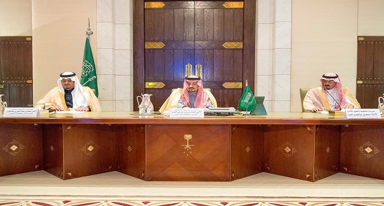 بالصور.. الأمير فيصل بن بندر يرأس اجتماع محافظي منطقة الرياض